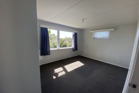 Photo of property in 21 Barclay Street, Newlands, Wellington, 6037