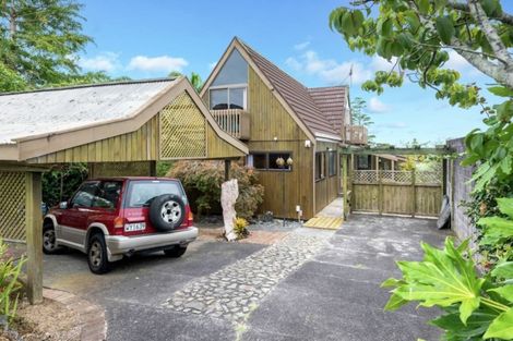 Photo of property in 12 Greenhill Crescent, Pakuranga, Auckland, 2010