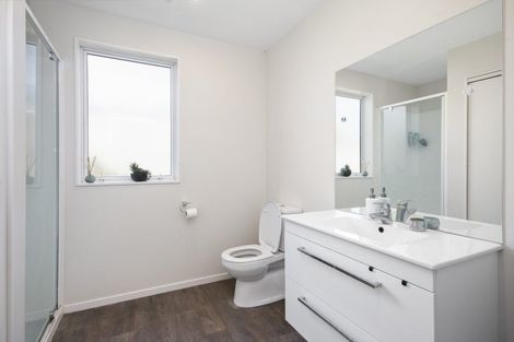 Photo of property in 72 Prado Drive, Pukekohe, 2120