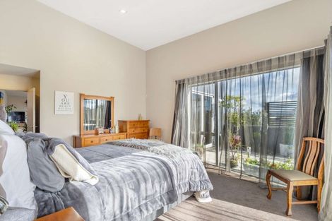 Photo of property in 2 Honeysuckle Lane, Ohauiti, Tauranga, 3112