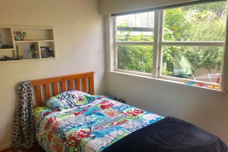 Photo of property in 31 Sunset Parade, Plimmerton, Porirua, 5026