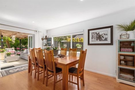 Photo of property in 20 Penguin Drive, Murrays Bay, Auckland, 0630