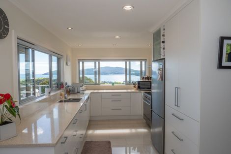 Photo of property in 5 Nancy Wake Place, Cable Bay, 0420