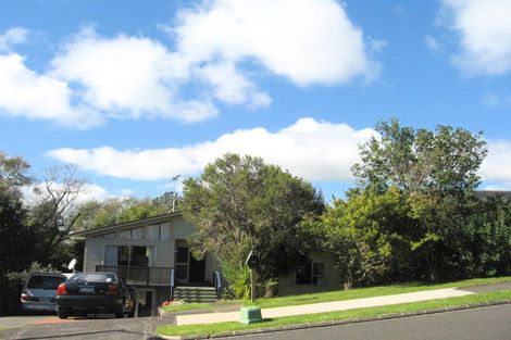 Photo of property in 14 Rotoiti Avenue, Pakuranga Heights, Auckland, 2010
