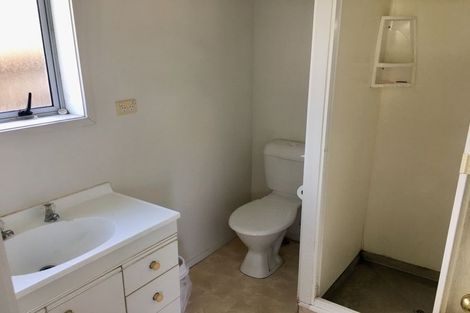 Photo of property in 3 Lochend Place, Highland Park, Auckland, 2010