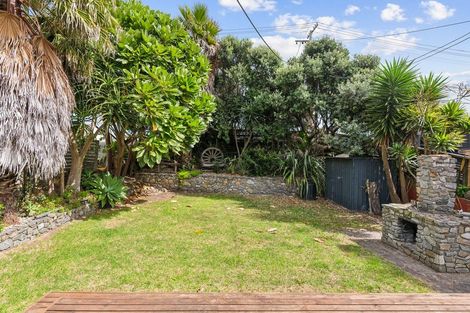Photo of property in 37 The Esplanade, Raumati South, Paraparaumu, 5032