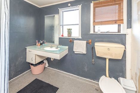 Photo of property in 15 Polson Street, Castlecliff, Whanganui, 4501