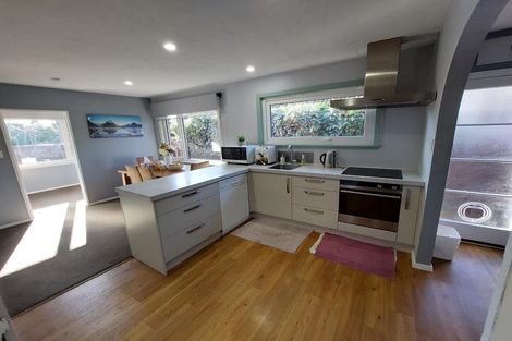 Photo of property in 27 Beatrice Place, Avonhead, Christchurch, 8042