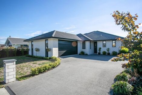 Photo of property in 27 Plescher Crescent, Leamington, Cambridge, 3432