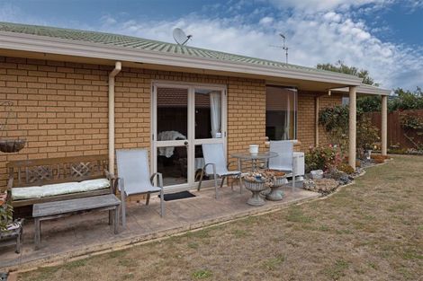 Photo of property in 37 Karina Crescent, Redwoodtown, Blenheim, 7201