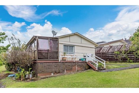 Photo of property in 118 Whangaparaoa Road, Red Beach, 0932