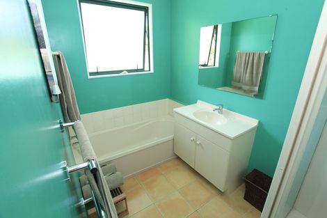 Photo of property in 13 Tutchen Avenue, Raglan, 3225