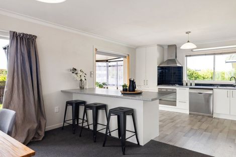 Photo of property in 1 Glading Place, St Andrews, Hamilton, 3200