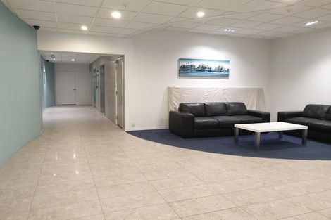 Photo of property in Terrace Tower Apartments, 10b/126 The Terrace, Wellington Central, Wellington, 6011