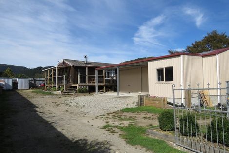 Photo of property in 1 Racecourse Road, Reefton, 7830