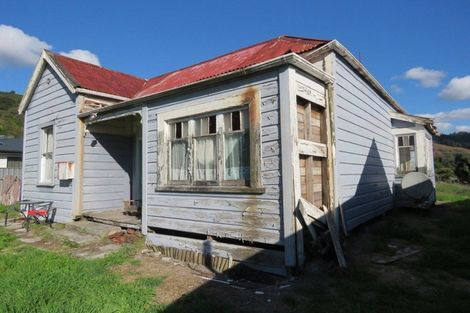 Photo of property in 3 Herald Street, Reefton, 7830
