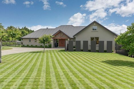 Photo of property in 5 Orchard Grove, East Taieri, Mosgiel, 9024