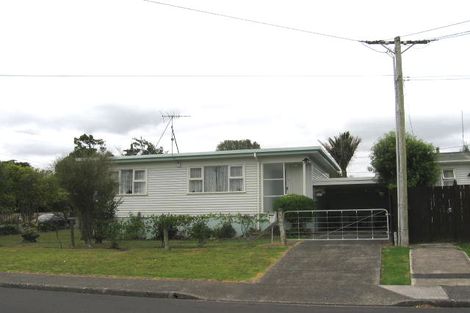 Photo of property in 2/2 Tiri Tiri Road, Birkdale, Auckland, 0626