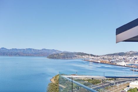 Photo of property in 12 Brasch Way, Kaiwharawhara, Wellington, 6035