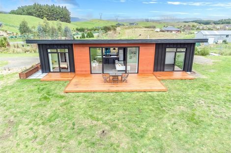 Photo of property in 22 Kristin Place, Manakau, Levin, 5573
