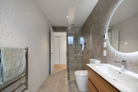 Photo of property in 72 Spur Ridge, Jacks Point, 9371