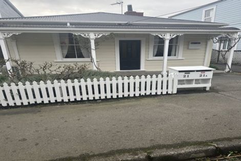 Photo of property in 21 Queen Street, Mount Victoria, Wellington, 6011