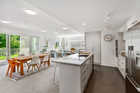 Photo of property in 90 Eaves Bush Parade, Orewa, 0931