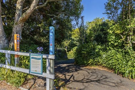 Photo of property in 28 Carrington Street, New Plymouth, 4310