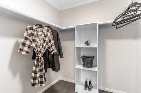 Photo of property in 76 Great North Road, Winton, 9720