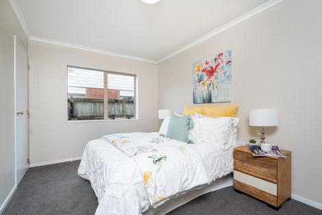 Photo of property in 7 Hibernian Drive, Ranui, Auckland, 0612