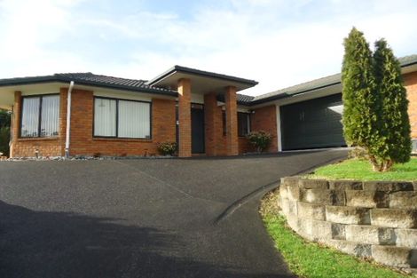 Photo of property in 6 Chelmsley Avenue, Henderson, Auckland, 0612