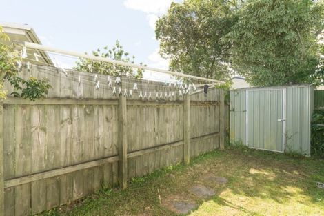 Photo of property in 2 Surrey Crescent, Hokowhitu, Palmerston North, 4410