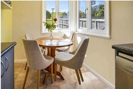 Photo of property in 32 Roseman Avenue, Mount Roskill, Auckland, 1041