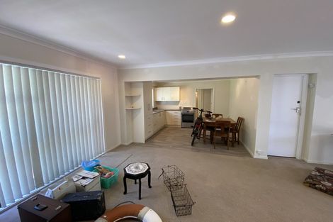 Photo of property in 41 Cron Avenue, Te Atatu South, Auckland, 0610