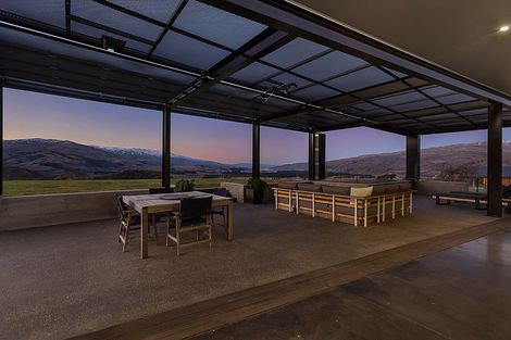 Photo of property in 102 Hall Road, Bannockburn, Cromwell, 9384