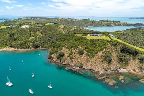 Photo of property in 155 Delamore Drive, Oneroa, Waiheke Island, 1081