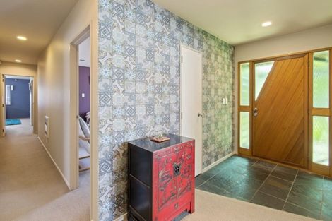 Photo of property in 21 Gardone Terrace, Conifer Grove, Takanini, 2112