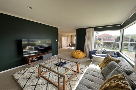 Photo of property in 18 Pendennis Point, Camborne, Porirua, 5026