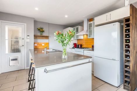 Photo of property in 21 Kotare Street, Hilltop, Taupo, 3330