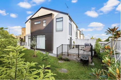 Photo of property in 7a Reg Pearce Way, Glen Innes, Auckland, 1072