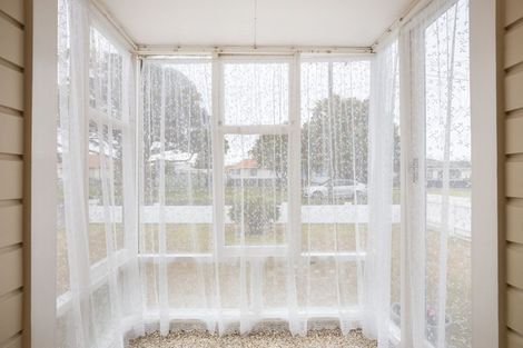 Photo of property in 84 Broadway, Waitara, 4320