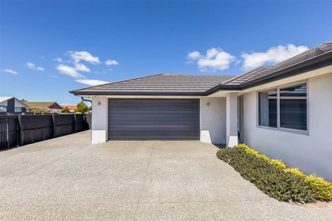 Photo of property in 155 Queenspark Drive, Parklands, Christchurch, 8083