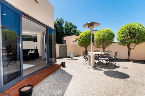 Photo of property in 145 Milton Road, Bluff Hill, Napier, 4110