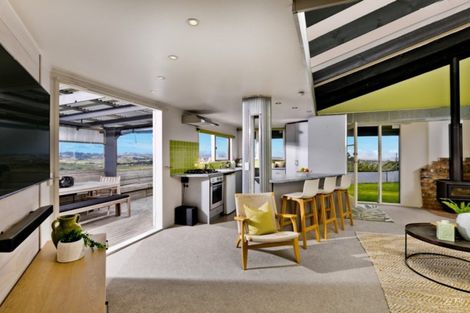 Photo of property in 80 Wishart Road, Helensville, 0875