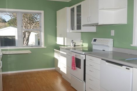 Photo of property in 151 Te Moana Road, Waikanae, 5036