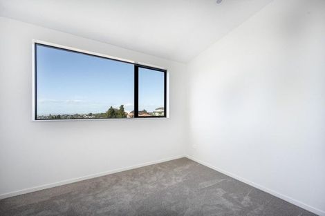 Photo of property in 6/737 East Coast Road, Browns Bay, Auckland, 0630