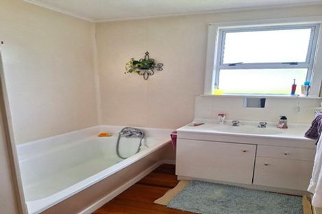 Photo of property in 5 Brown Street, Wallaceville, Upper Hutt, 5018