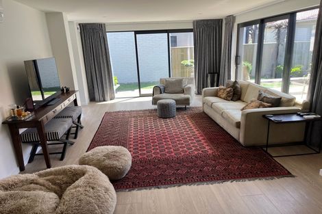 Photo of property in 66 Aikmans Road, Merivale, Christchurch, 8014