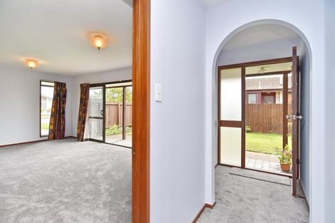 Photo of property in 2 Kinross Street, Hei Hei, Christchurch, 8042