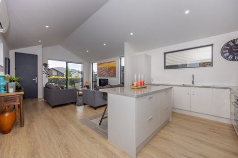 Photo of property in 16 Mount Burke Street, Wanaka, 9305